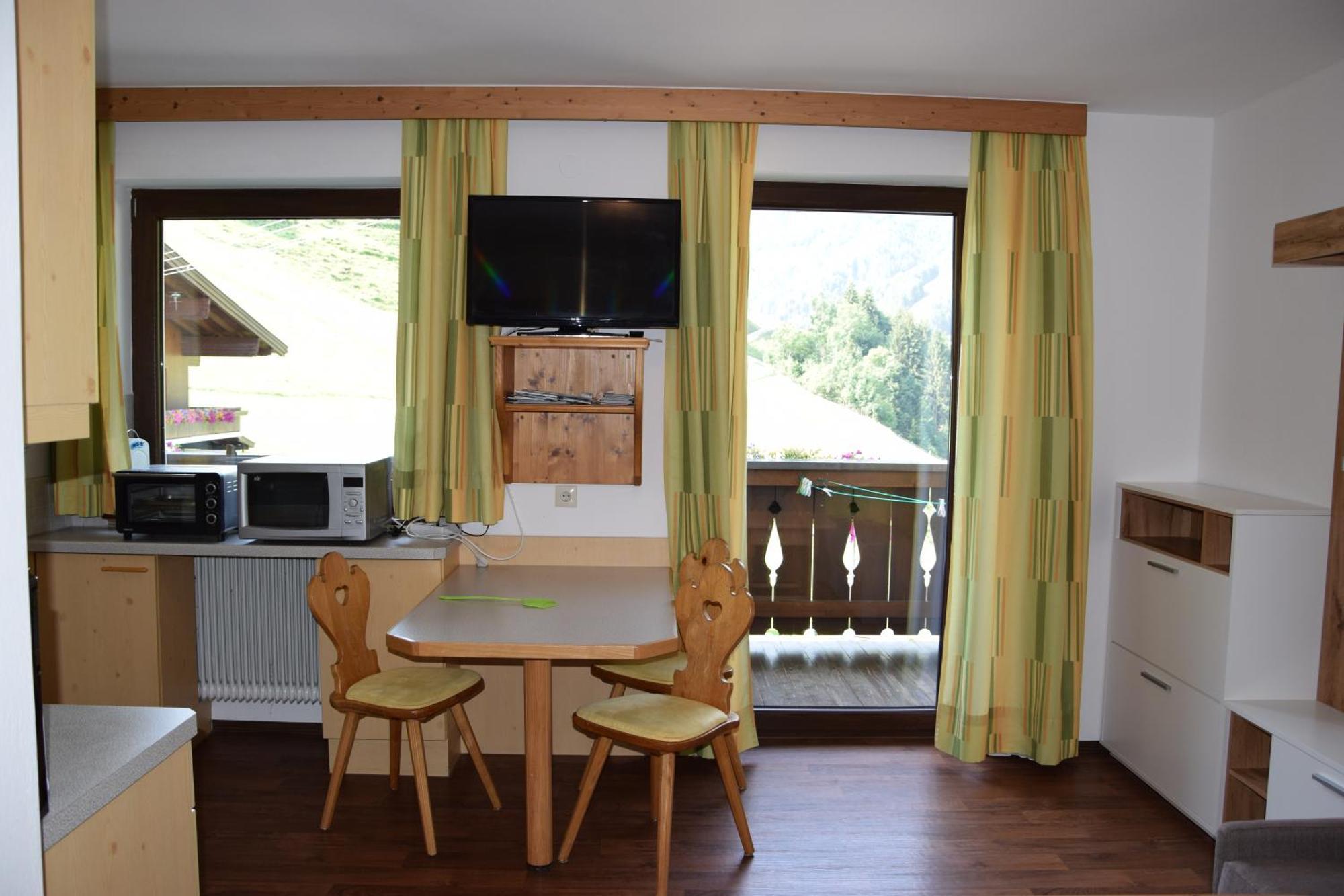 Loeschenbrandhof Apartment Митерзил Екстериор снимка